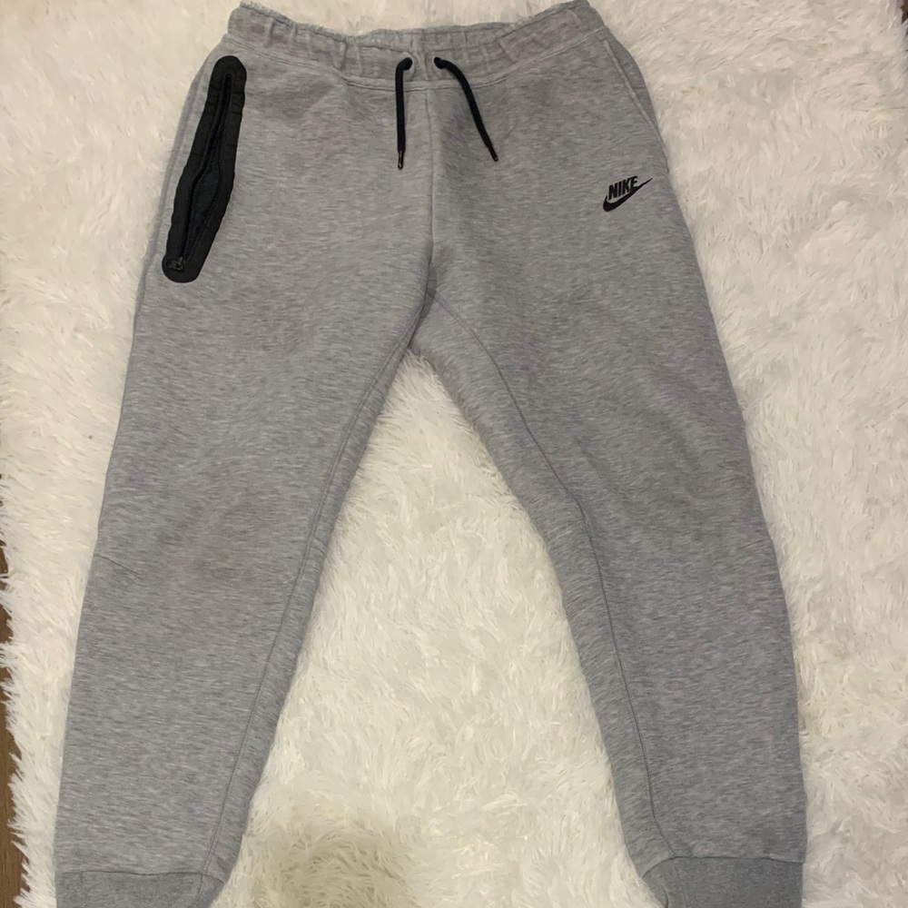 Youth XL Grey Nike Tech Sweatpants